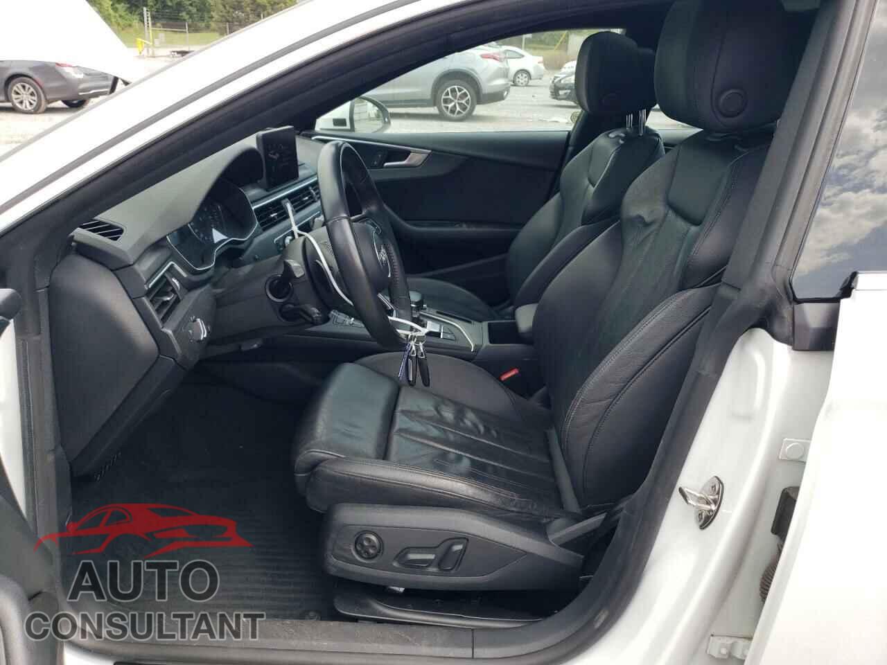 AUDI A5 2019 - WAUDNCF58KA095943