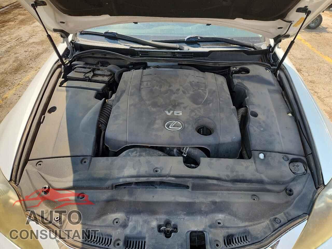 LEXUS IS 2012 - JTHCF5C25C5053448