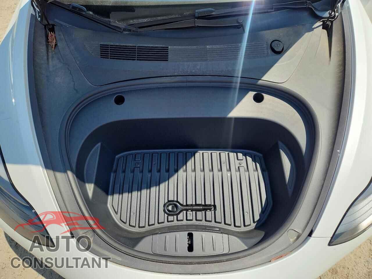 TESLA MODEL 3 2023 - 5YJ3E1EC8PF694875