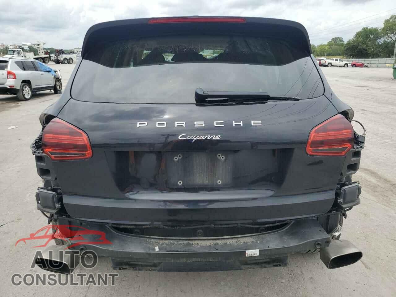 PORSCHE CAYENNE 2017 - WP1AA2A26HKA88354