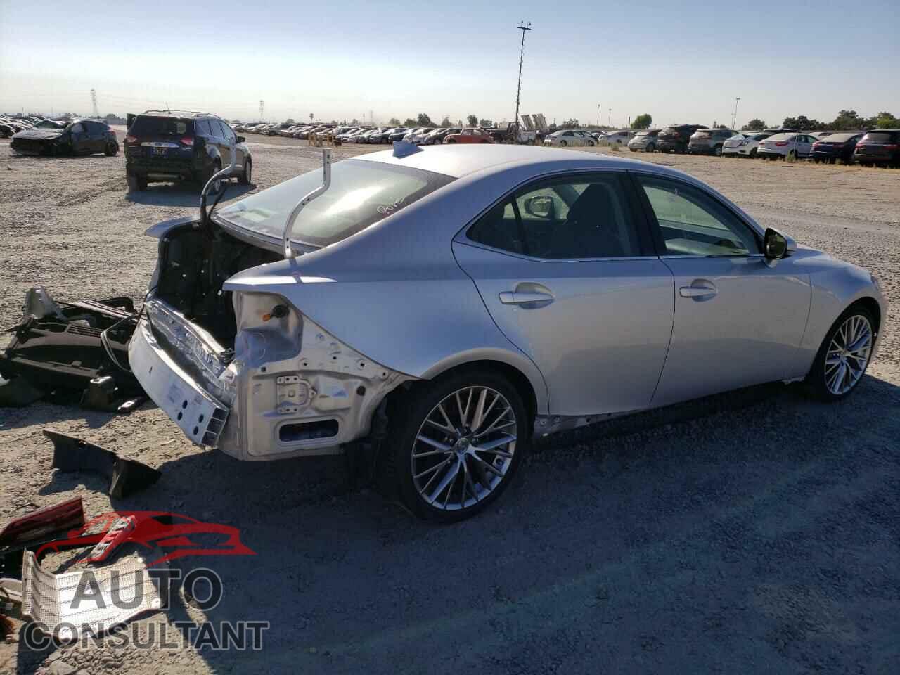 LEXUS IS 2016 - JTHBA1D23G5014767