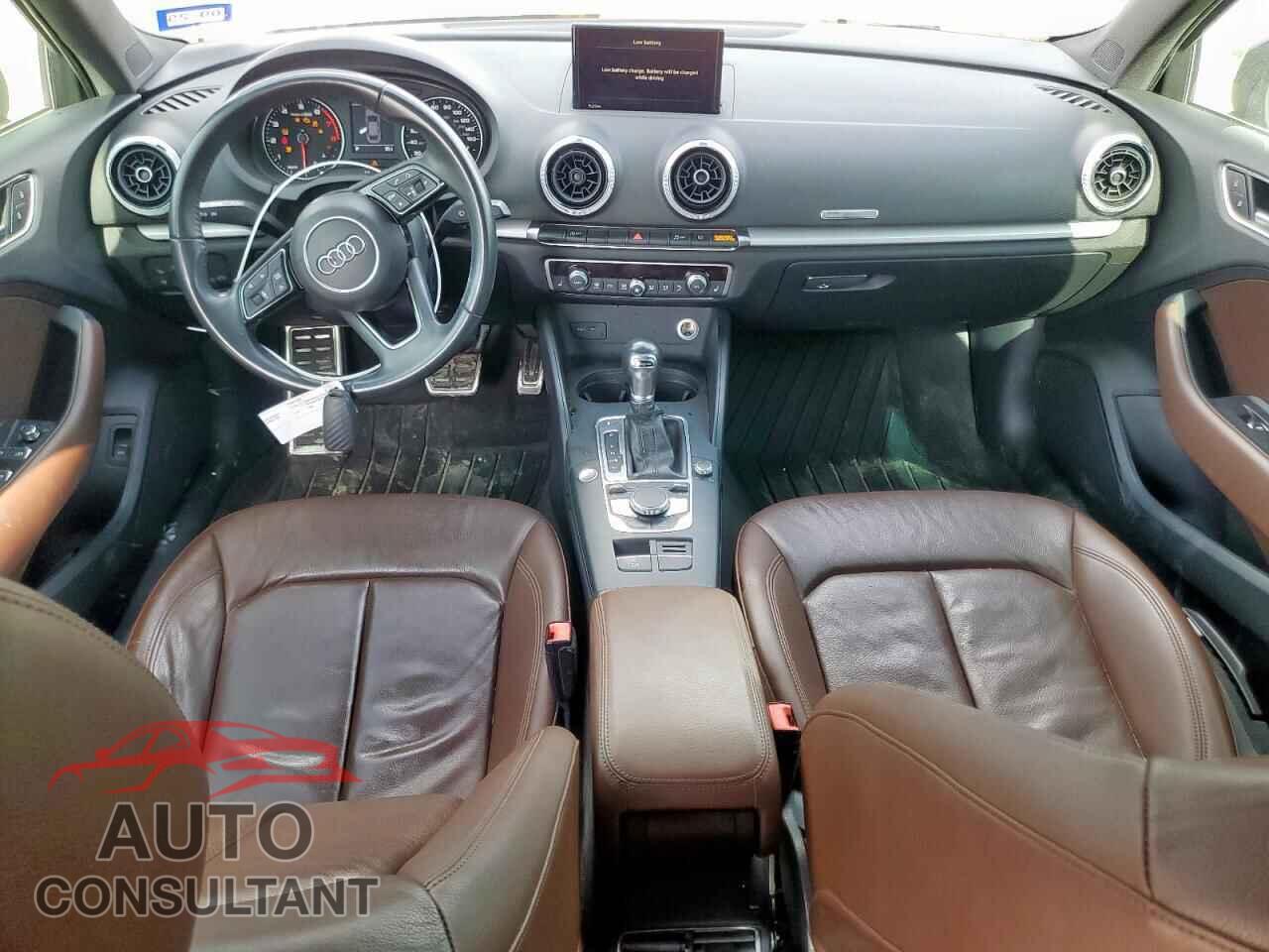 AUDI A3 2018 - WAUAUGFF7J1011020