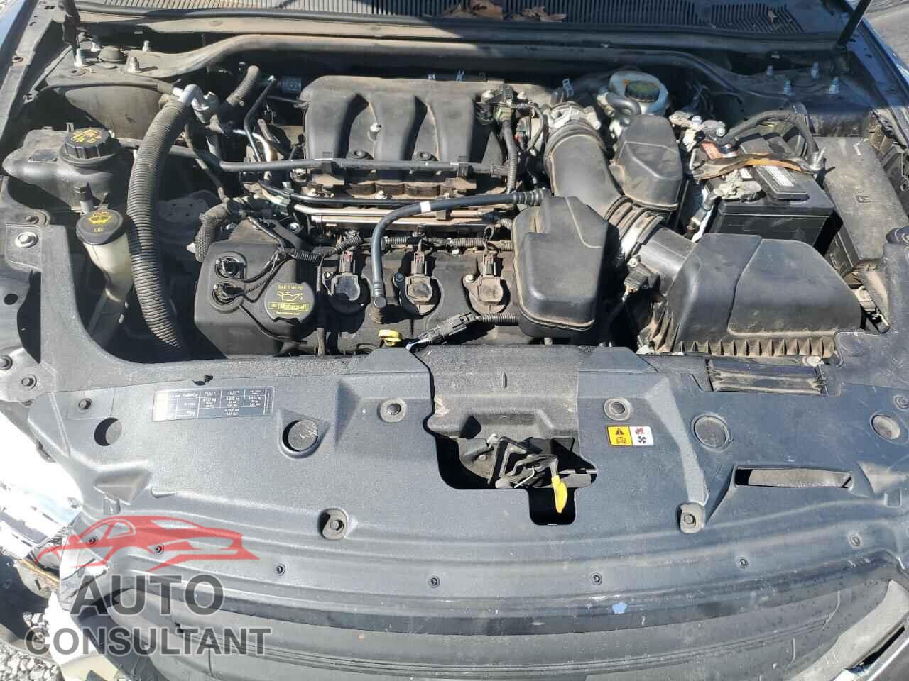 FORD TAURUS 2013 - 1FAHP2D88DG110565