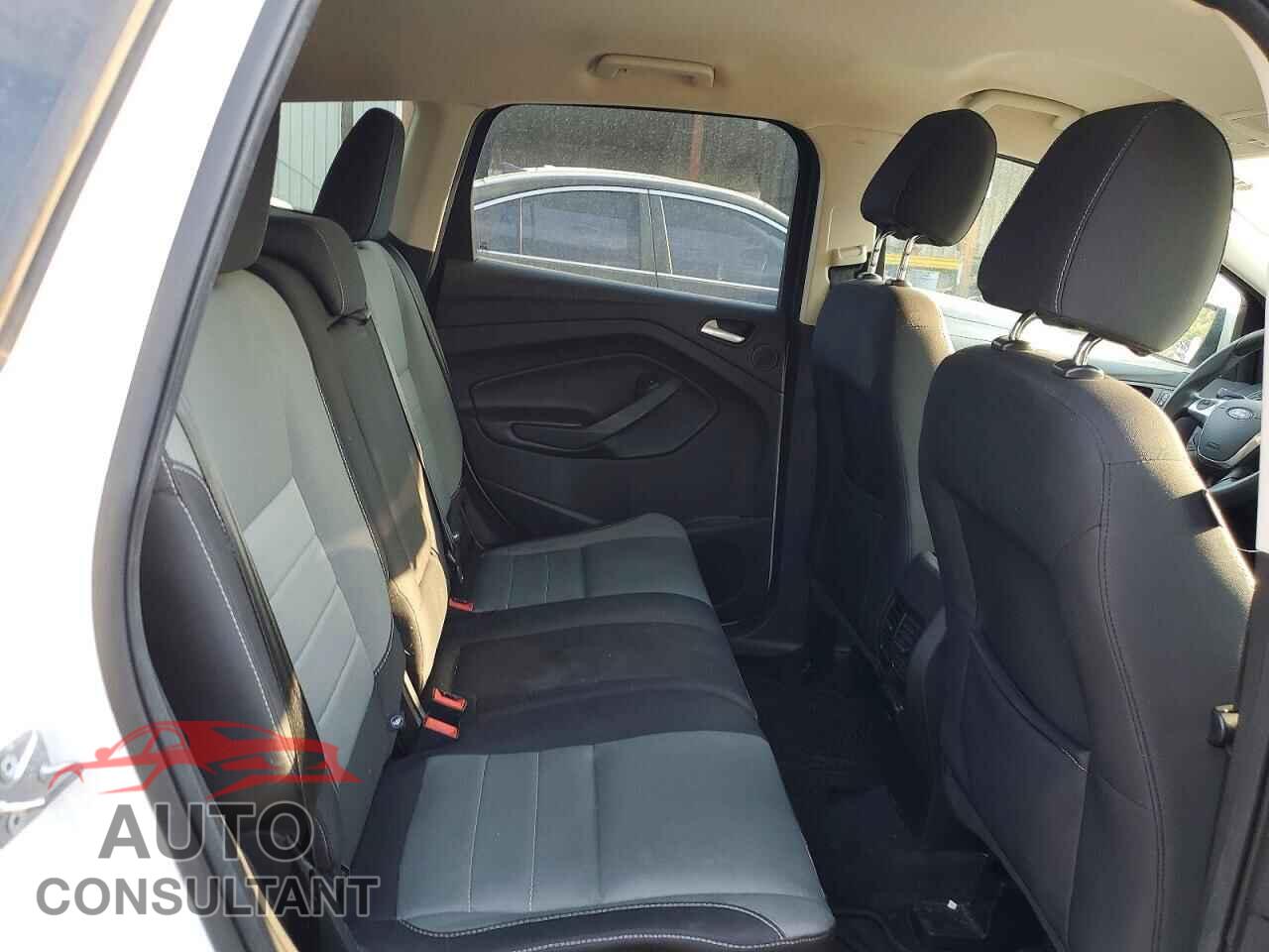 FORD ESCAPE 2016 - 1FMCU9GX2GUA79209