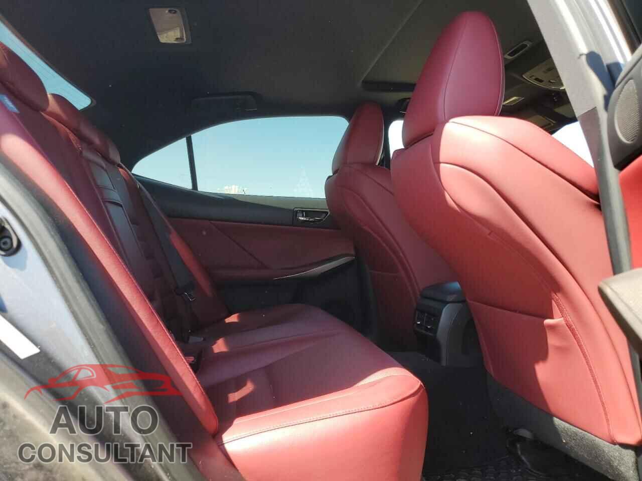 LEXUS IS 2015 - JTHCE1D28F5008759