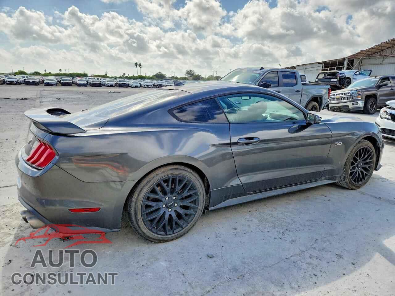 FORD MUSTANG 2020 - 1FA6P8CF8L5171385