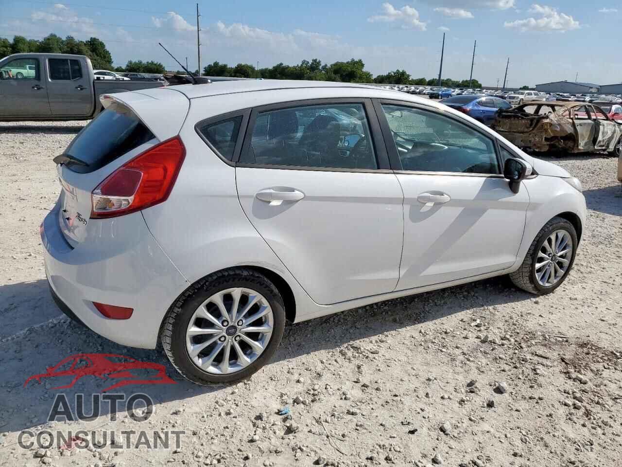 FORD FIESTA 2014 - 3FADP4EJ4EM133585