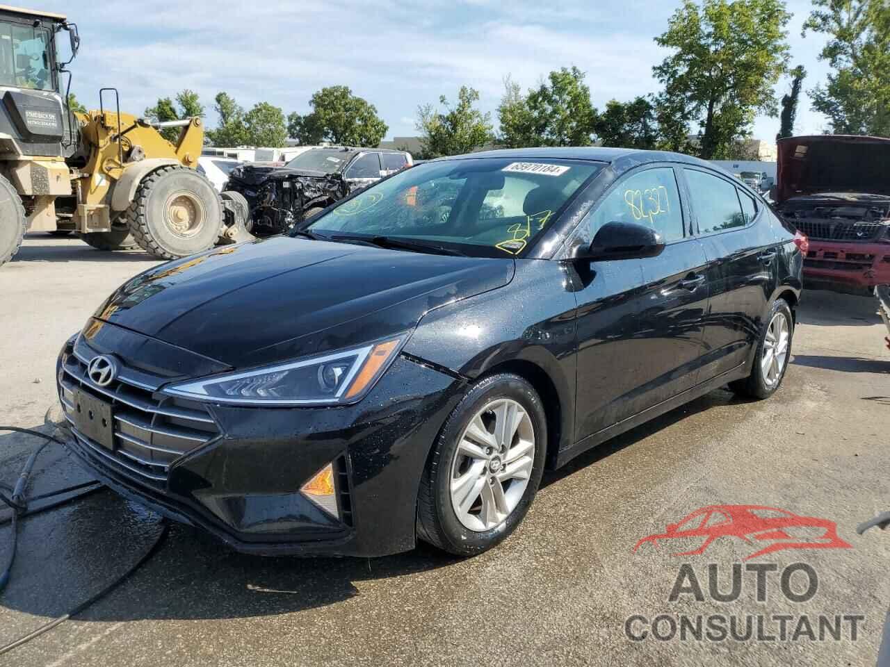 HYUNDAI ELANTRA 2019 - 5NPD84LF1KH456306