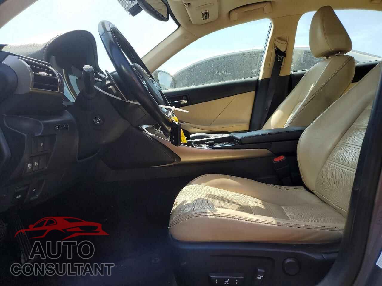 LEXUS IS 2014 - JTHCE1D23E5003936