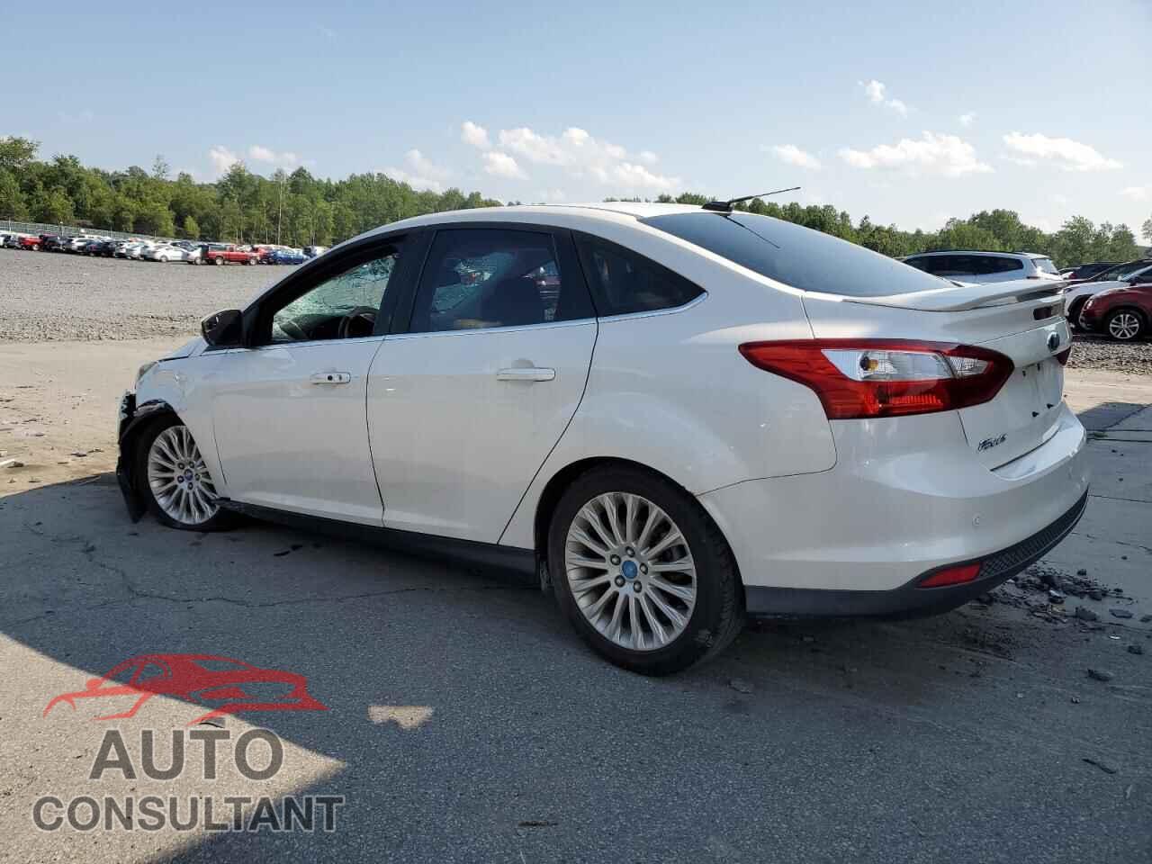 FORD FOCUS 2012 - 1FAHP3J26CL261383