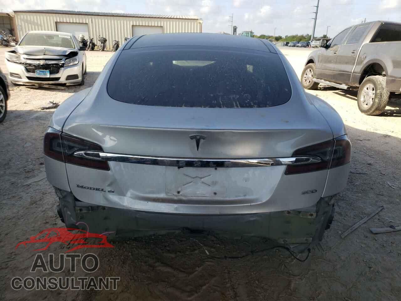 TESLA MODEL S 2016 - 5YJSA1E26GF147232
