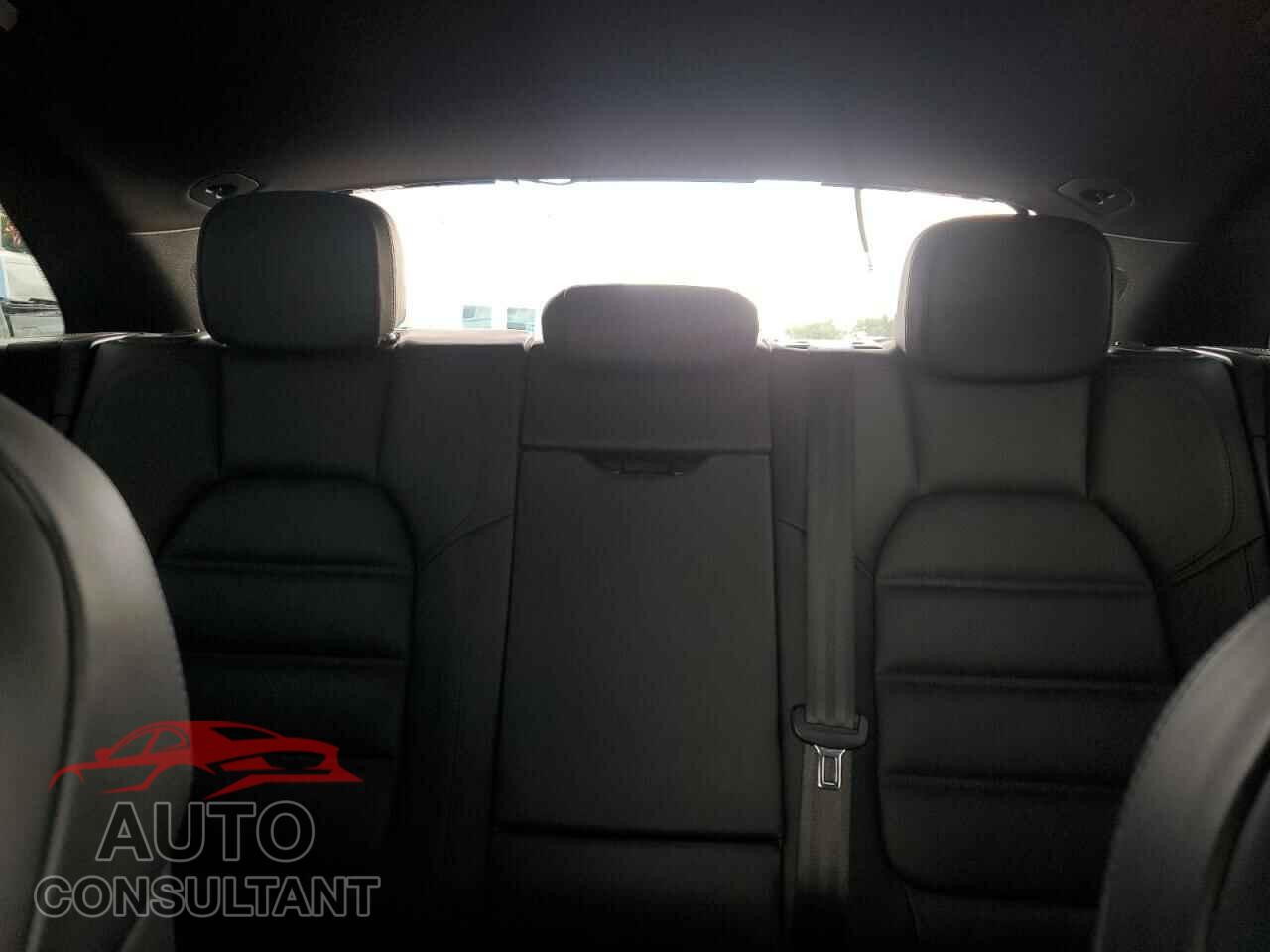 PORSCHE MACAN 2016 - WP1AB2A57GLB45046