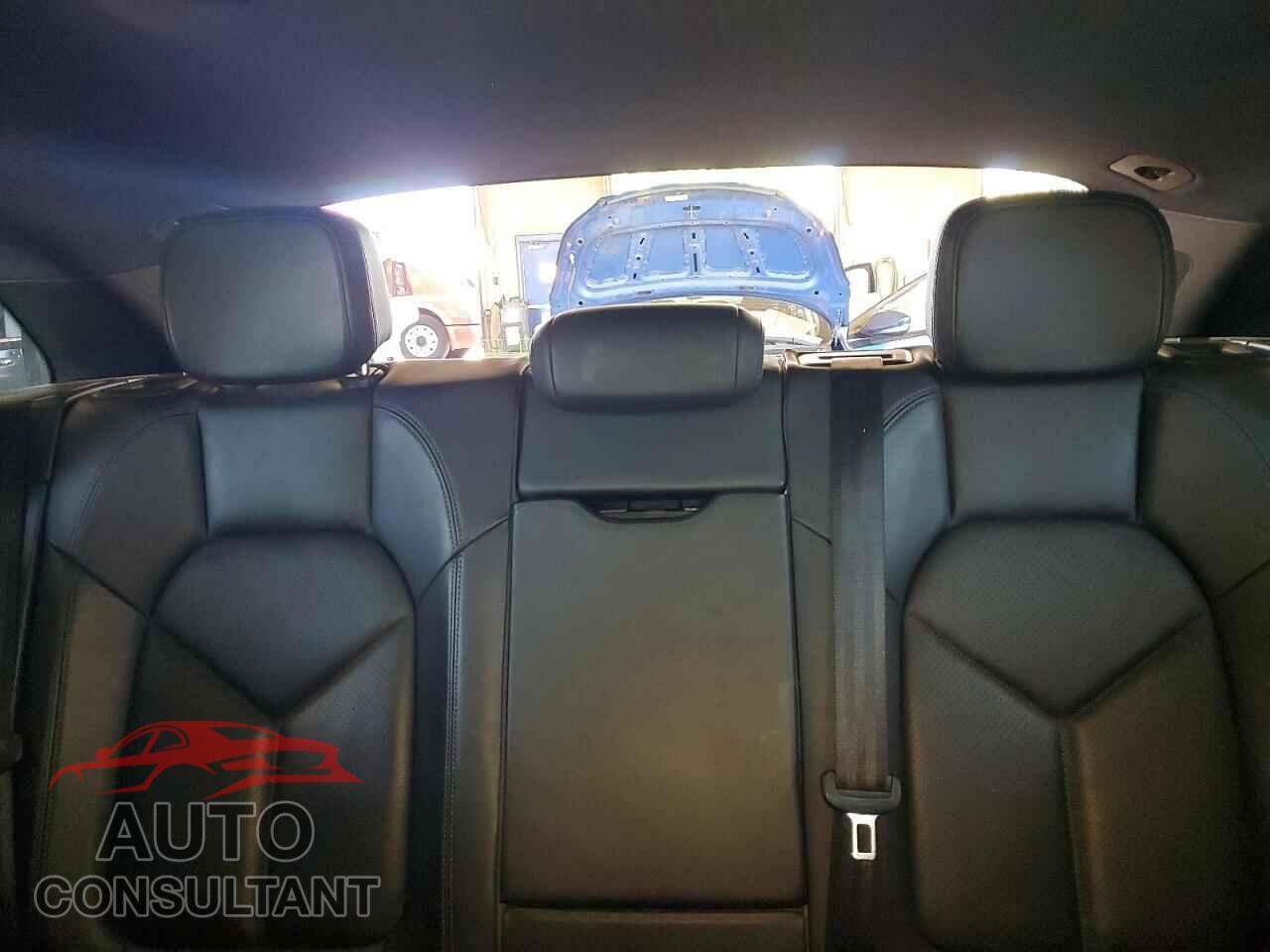PORSCHE MACAN 2017 - WP1AA2A51HLB02181