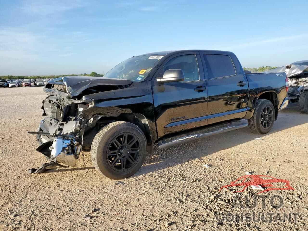 TOYOTA TUNDRA 2018 - 5TFEM5F18JX132780