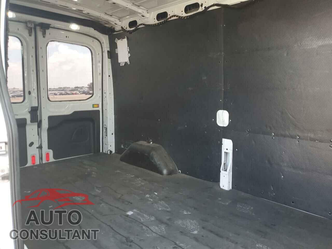 FORD TRANSIT 2019 - 1FTYR2CM2KKB07965