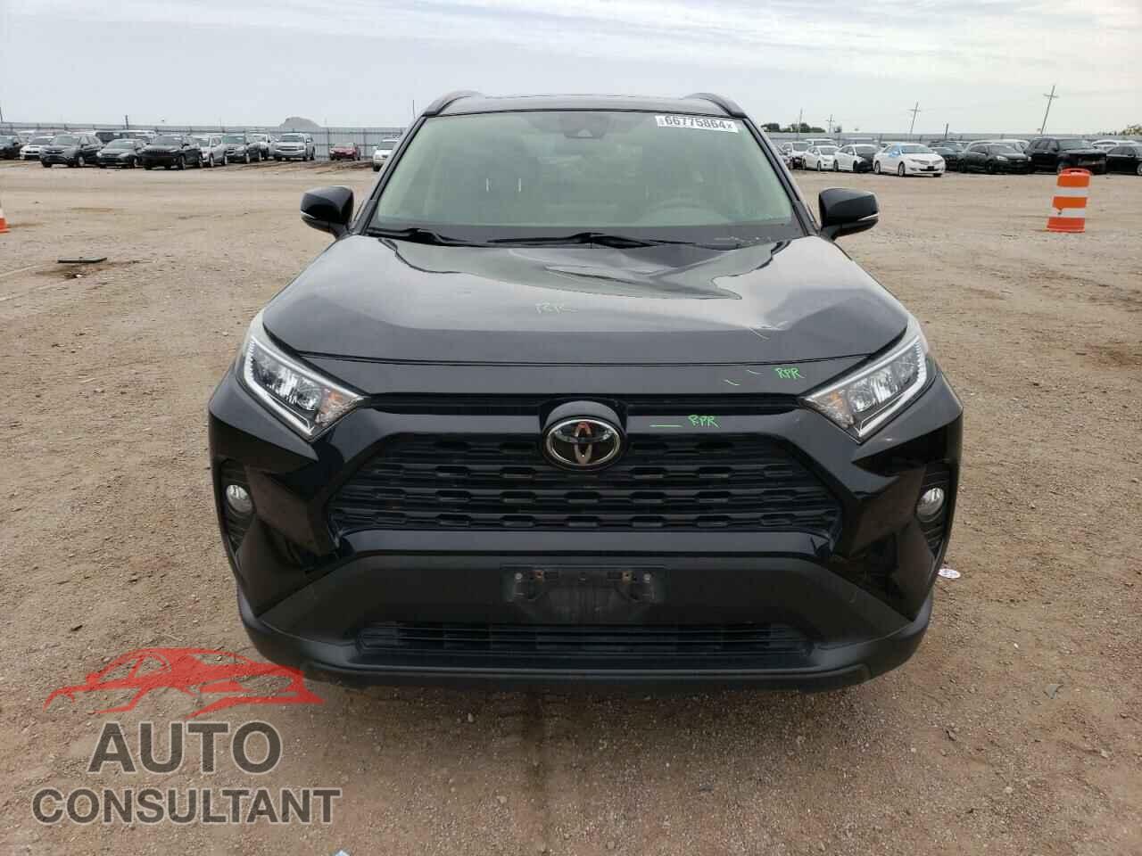 TOYOTA RAV4 2019 - JTMP1RFV0KD016357
