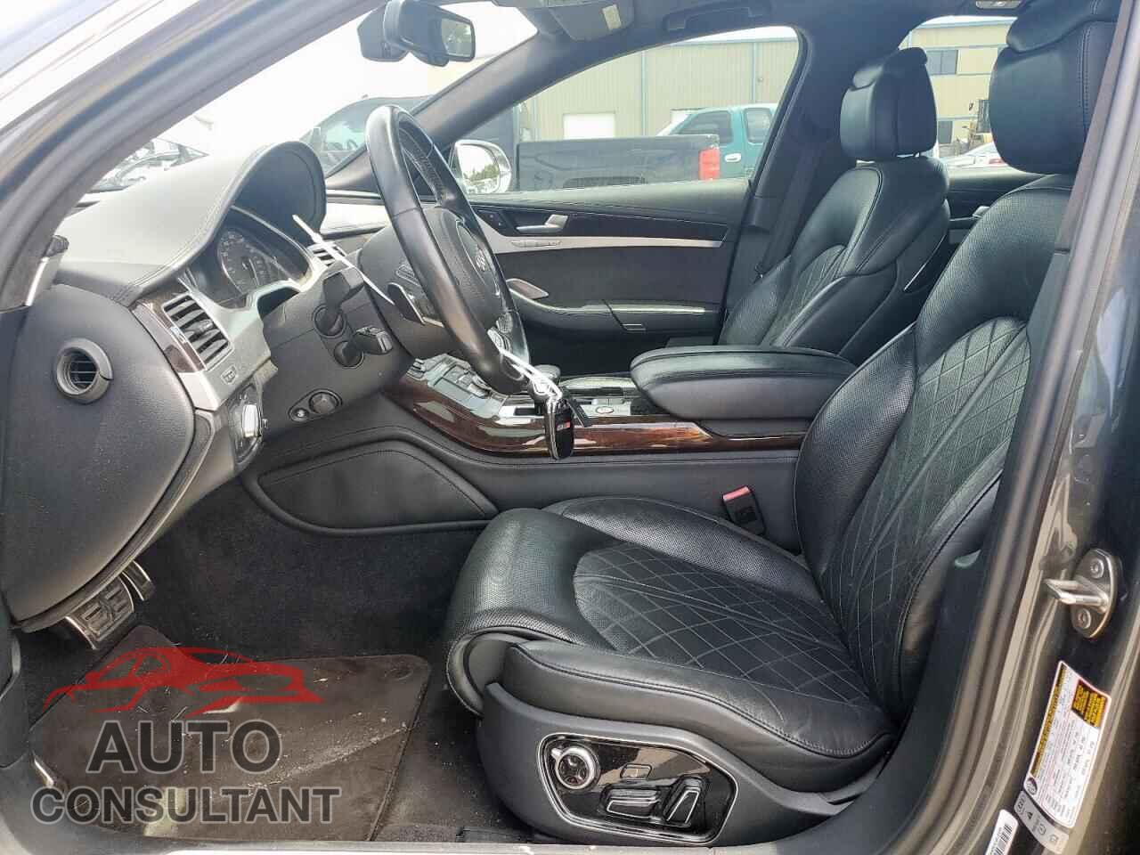 AUDI S8 2013 - WAUD2AFD8DN015511