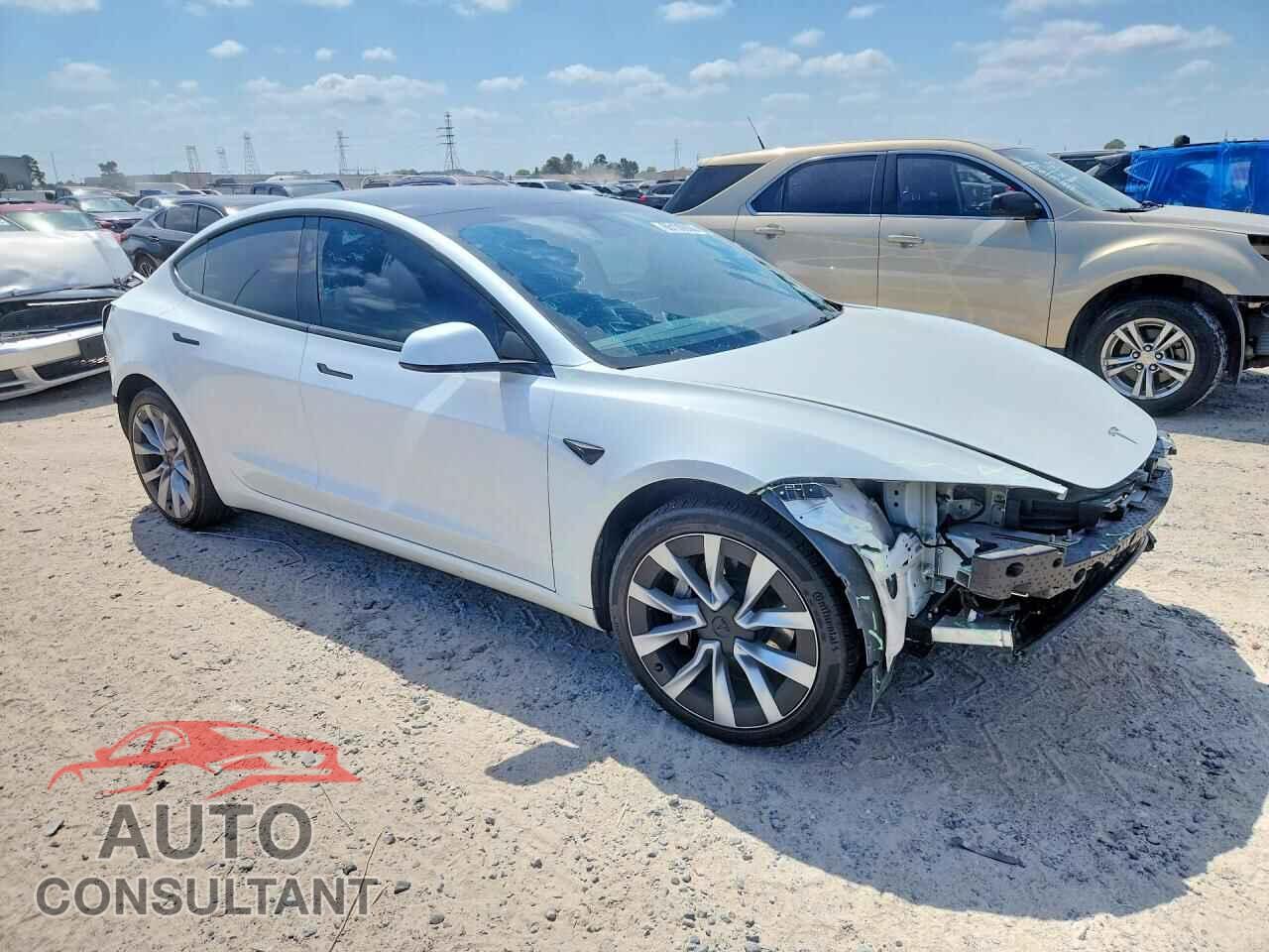 TESLA MODEL 3 2024 - 5YJ3E1EB9RF818761