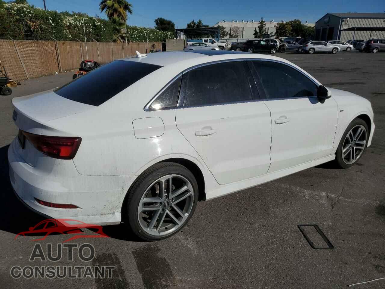 AUDI A3 2017 - WAUGUGFF6H1031585