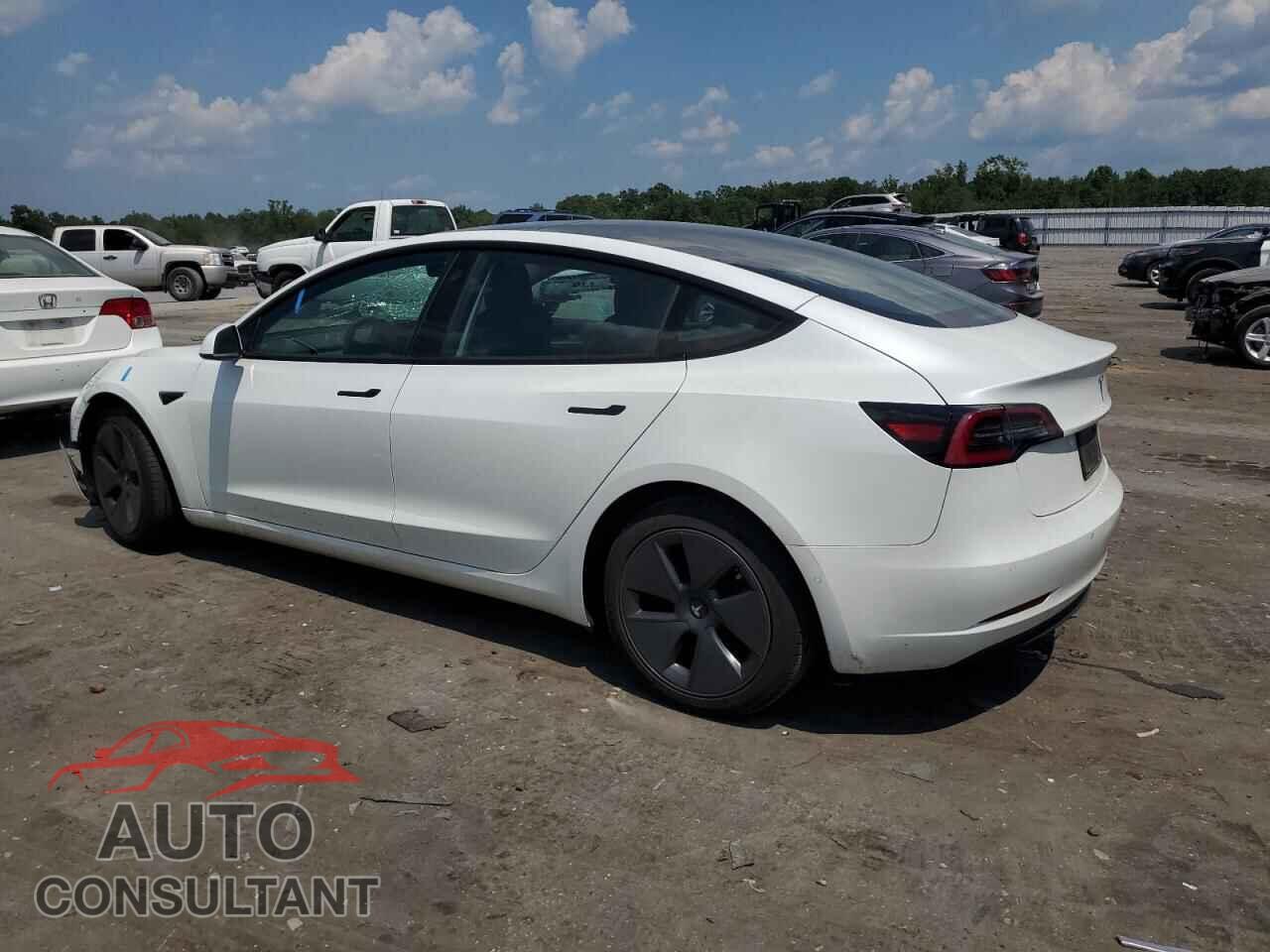 TESLA MODEL 3 2022 - 5YJ3E1EB2NF182257