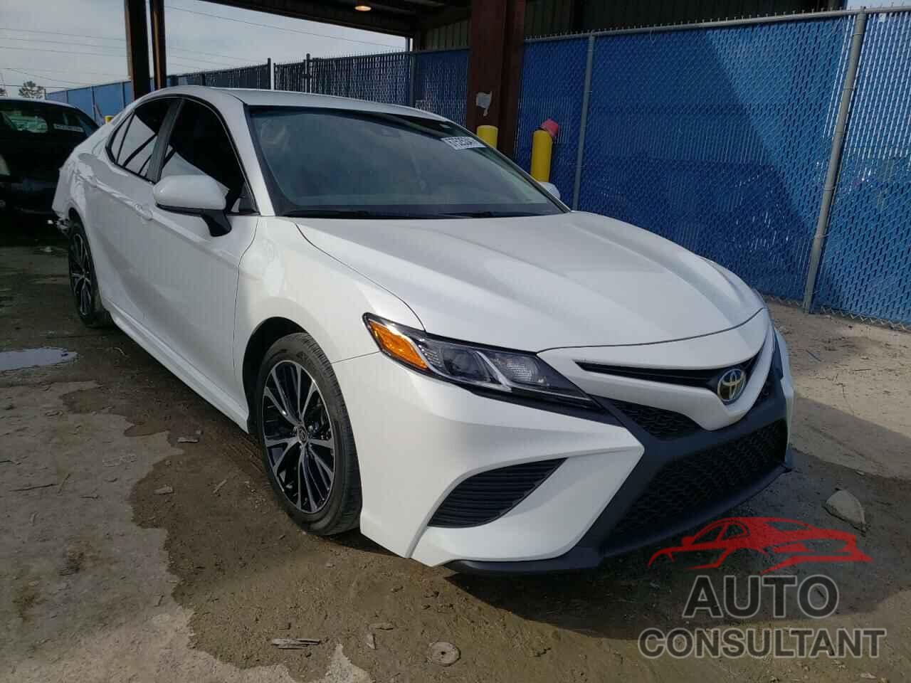 TOYOTA CAMRY 2020 - 4T1G11AK9LU977969