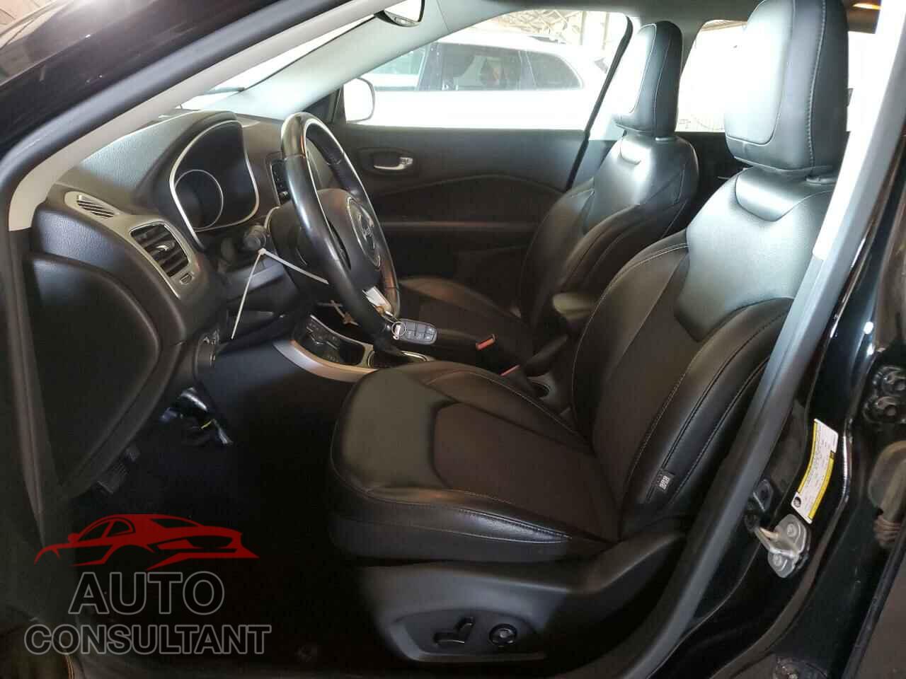 JEEP COMPASS 2019 - 3C4NJDBB6KT655911