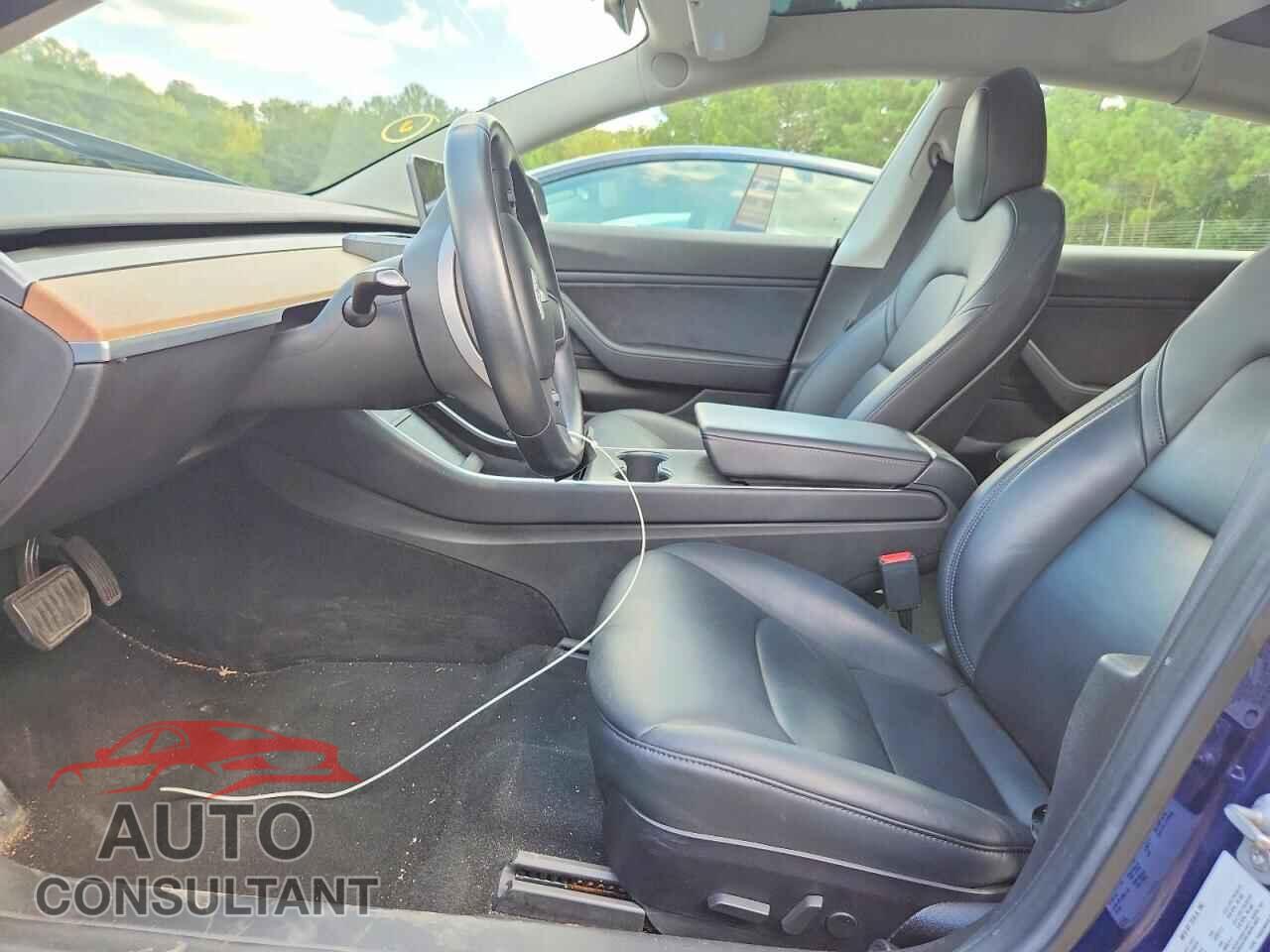 TESLA MODEL 3 2019 - 5YJ3E1EA0KF190358