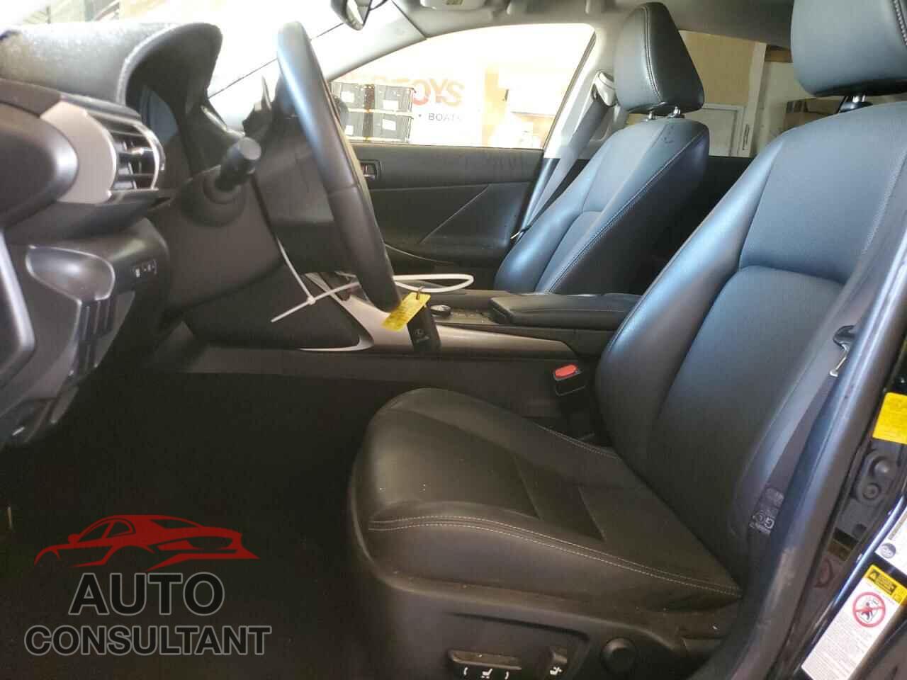 LEXUS IS 2015 - JTHBF1D27F5051336