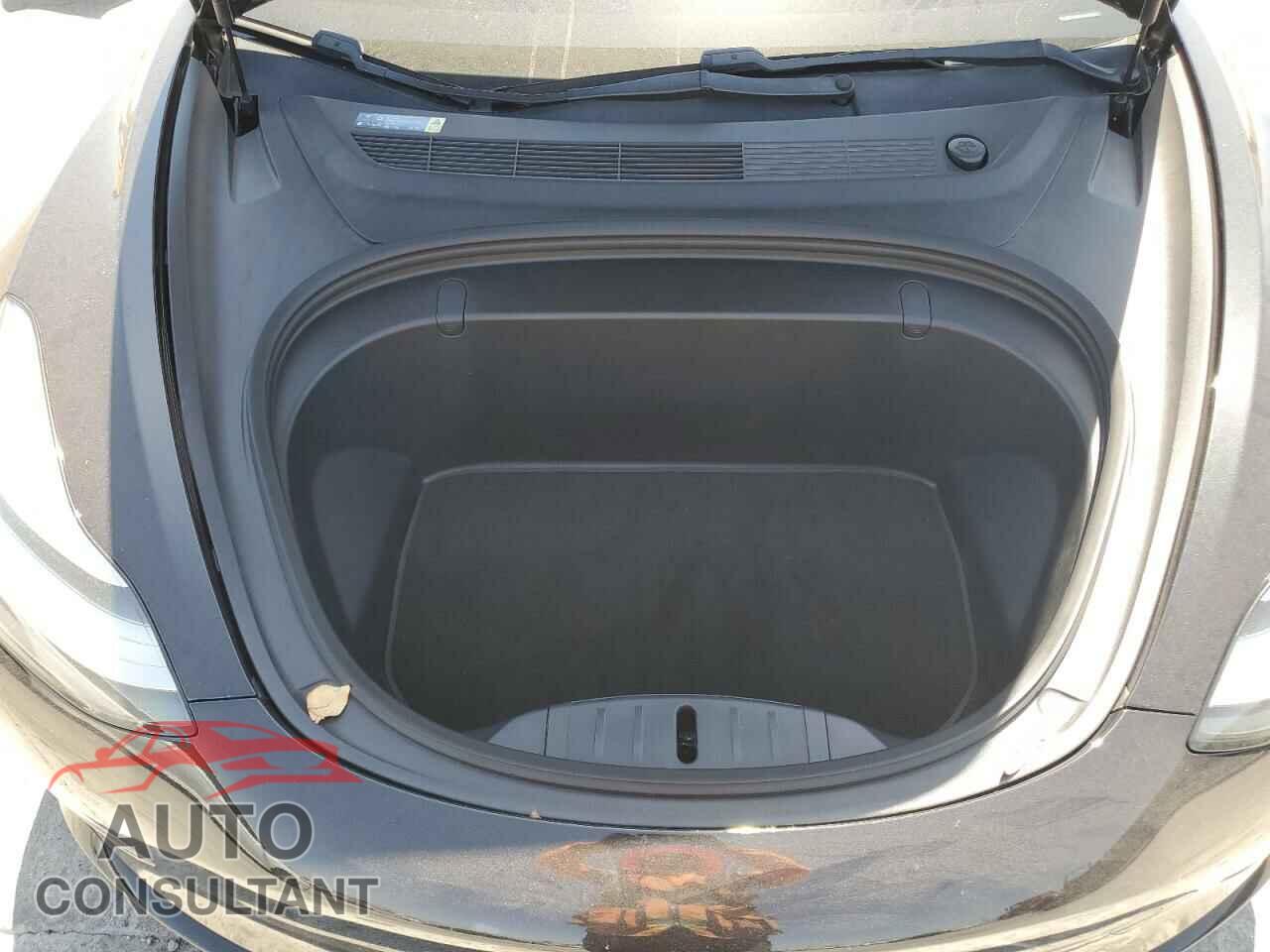 TESLA MODEL 3 2018 - 5YJ3E1EA3JF070438