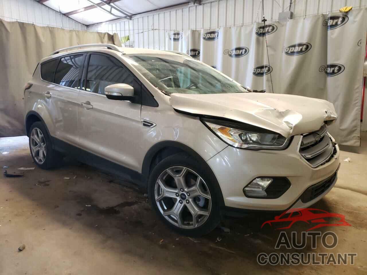 FORD ESCAPE 2017 - 1FMCU0JD4HUD72928