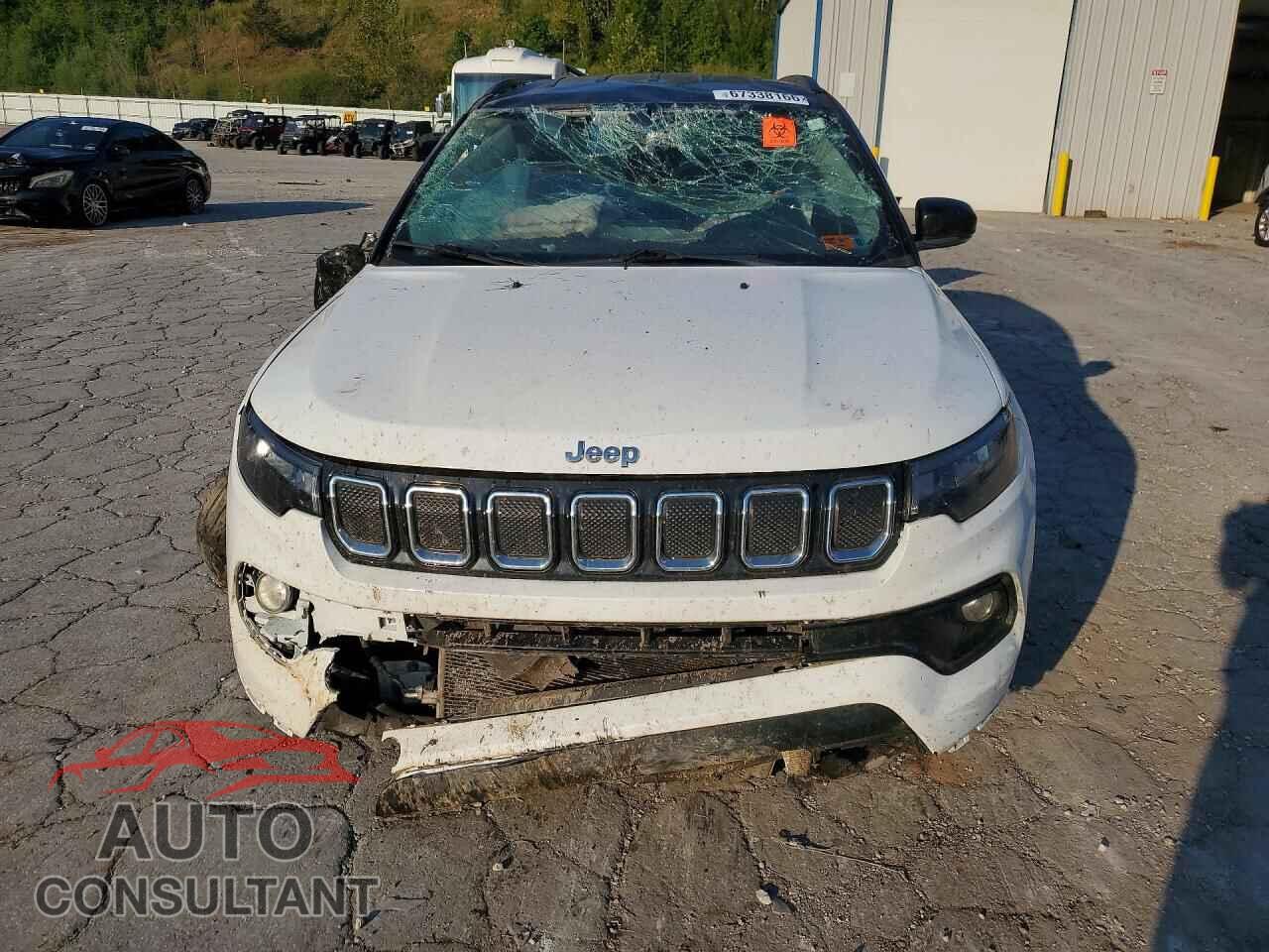 JEEP COMPASS 2022 - 3C4NJDCB2NT147096