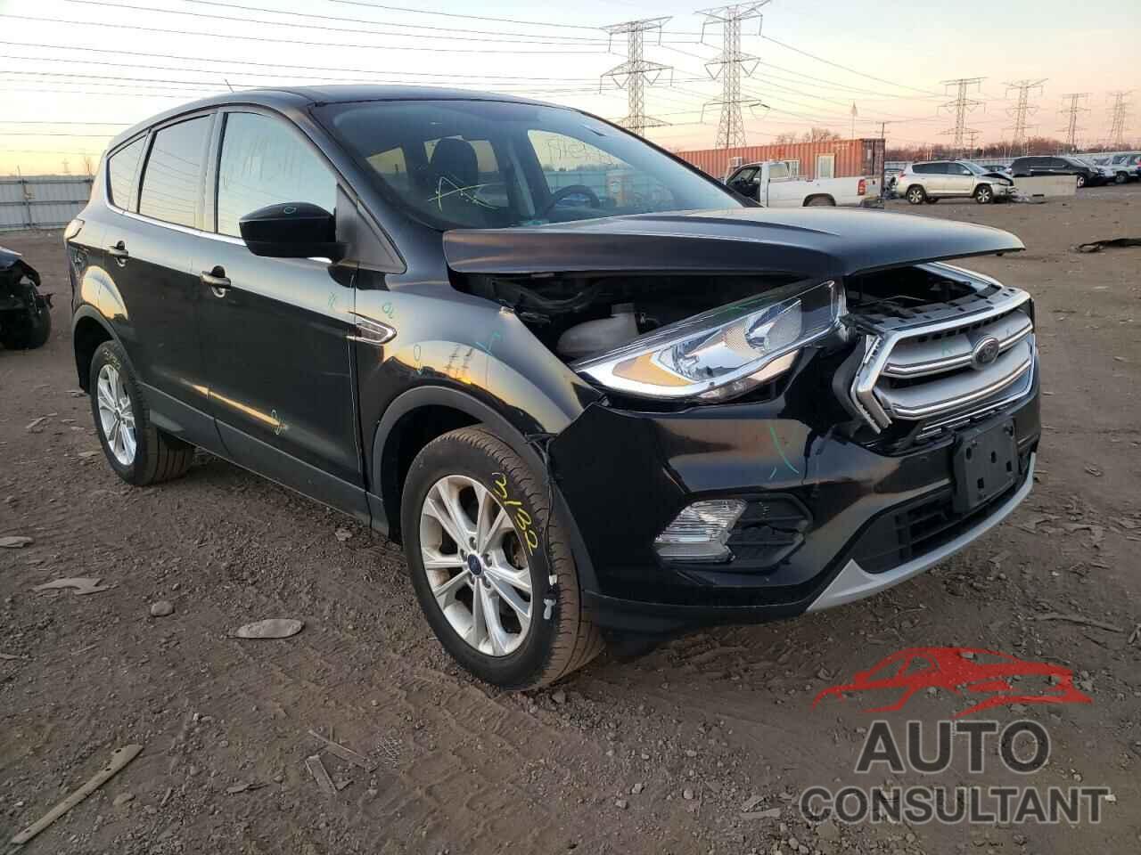 FORD ESCAPE 2017 - 1FMCU9G93HUB08655