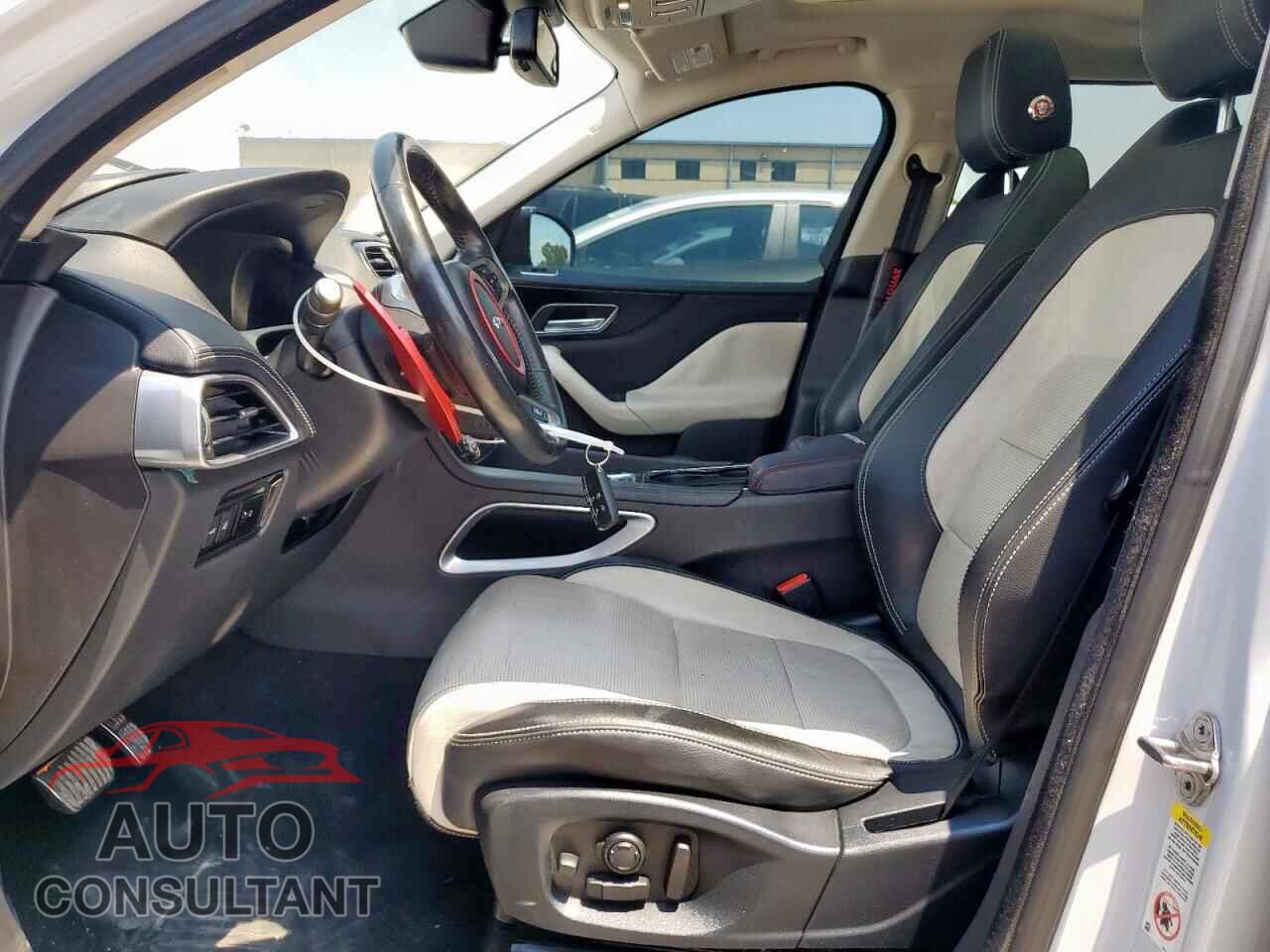 JAGUAR F-PACE 2017 - SADCL2BV5HA070449