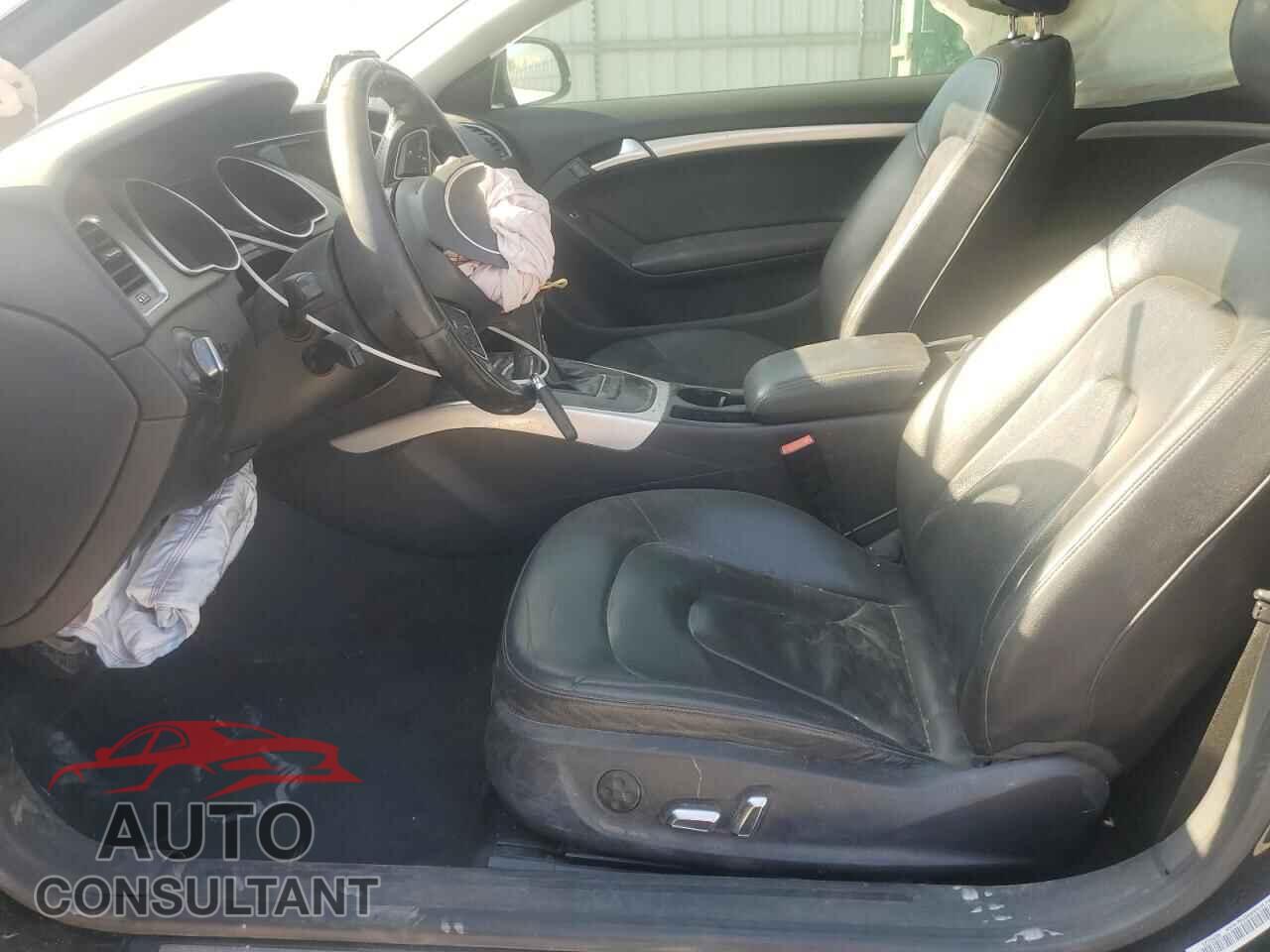AUDI A5 2013 - WAUGFAFR2DA040067