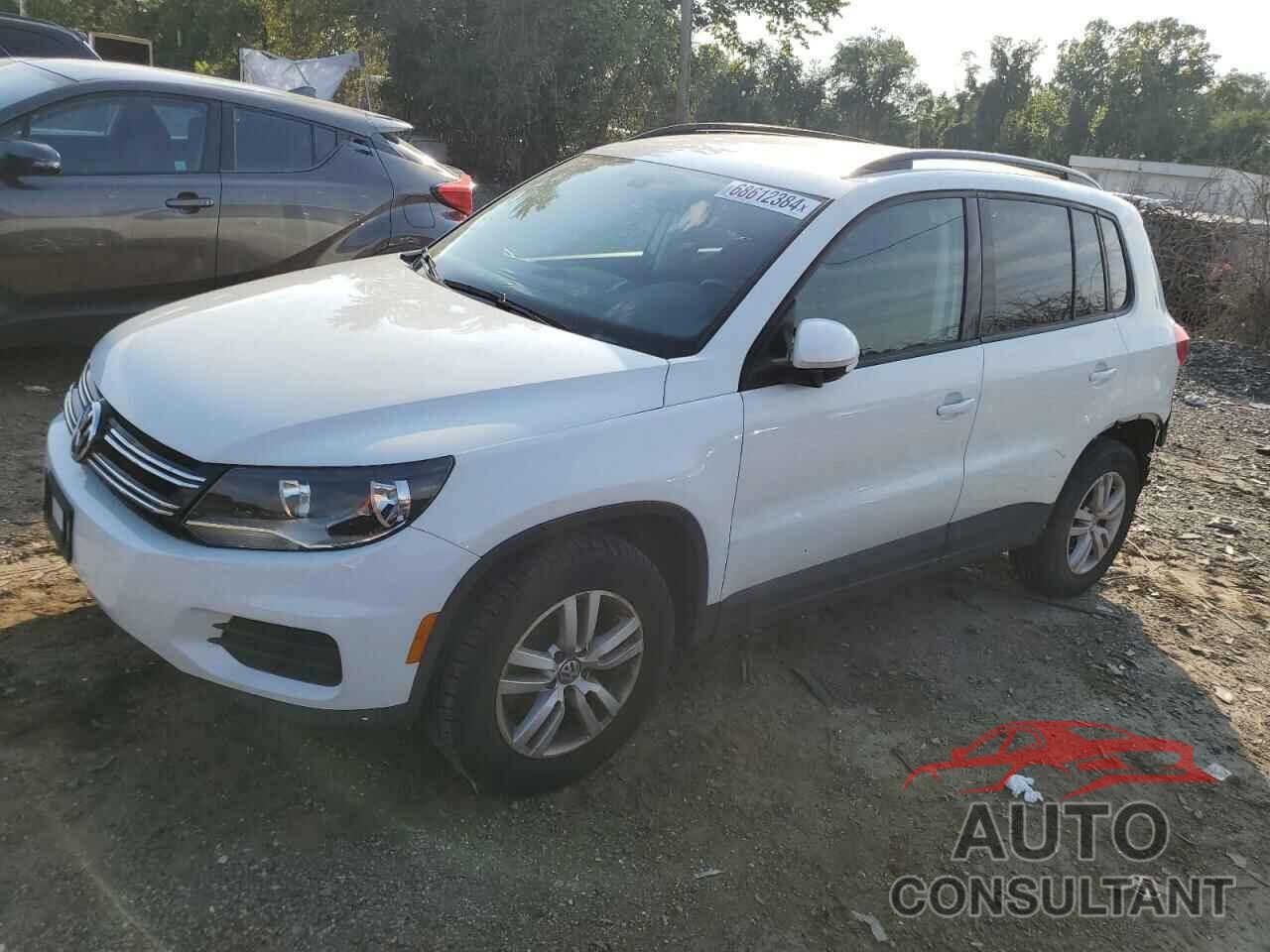 VOLKSWAGEN TIGUAN 2017 - WVGBV7AX8HK000130