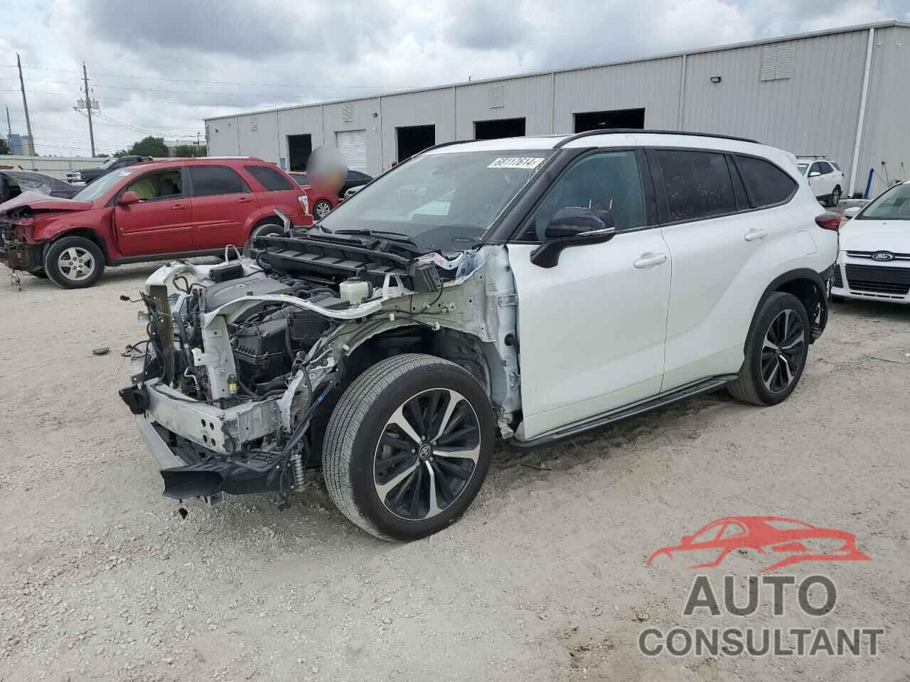 TOYOTA HIGHLANDER 2022 - 5TDLZRAH8NS110343