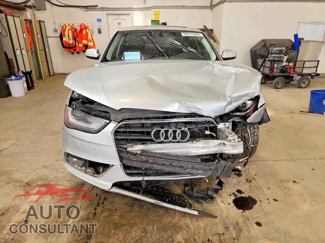 AUDI A4 2013 - WAUBFCFL4DN023913