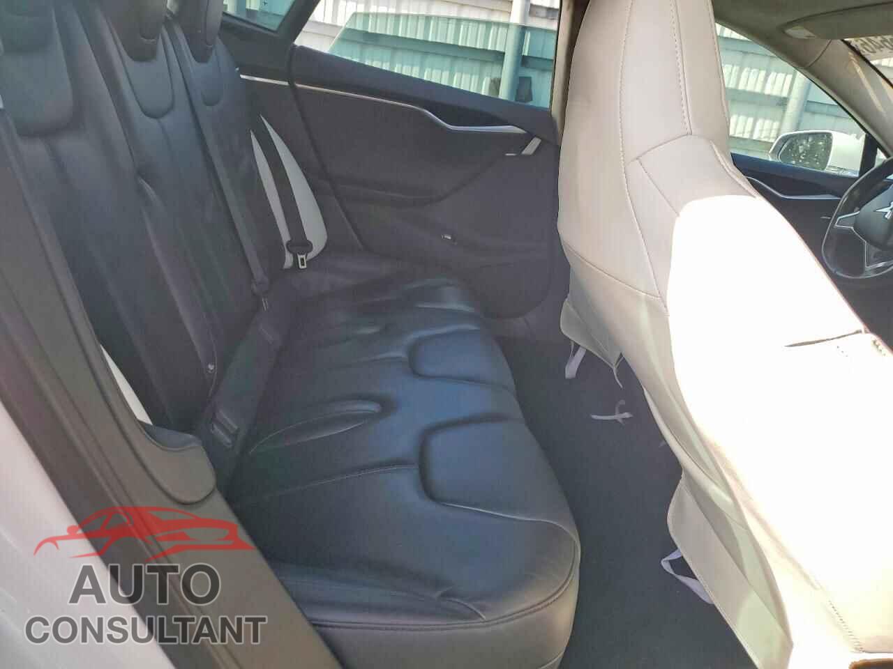TESLA MODEL S 2015 - 5YJSA1S22FF096735