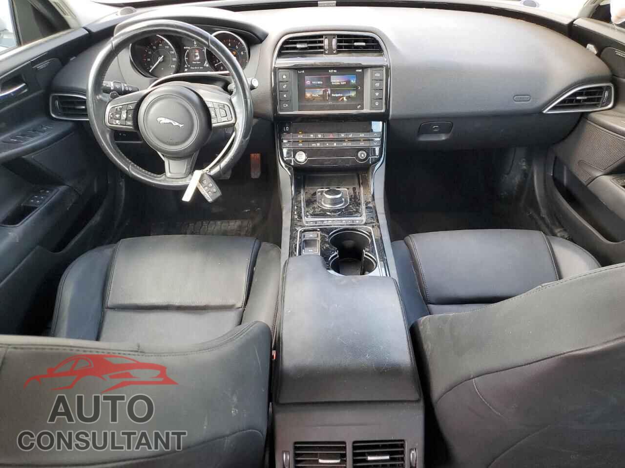 JAGUAR XE 2017 - SAJAD4BV6HA968958