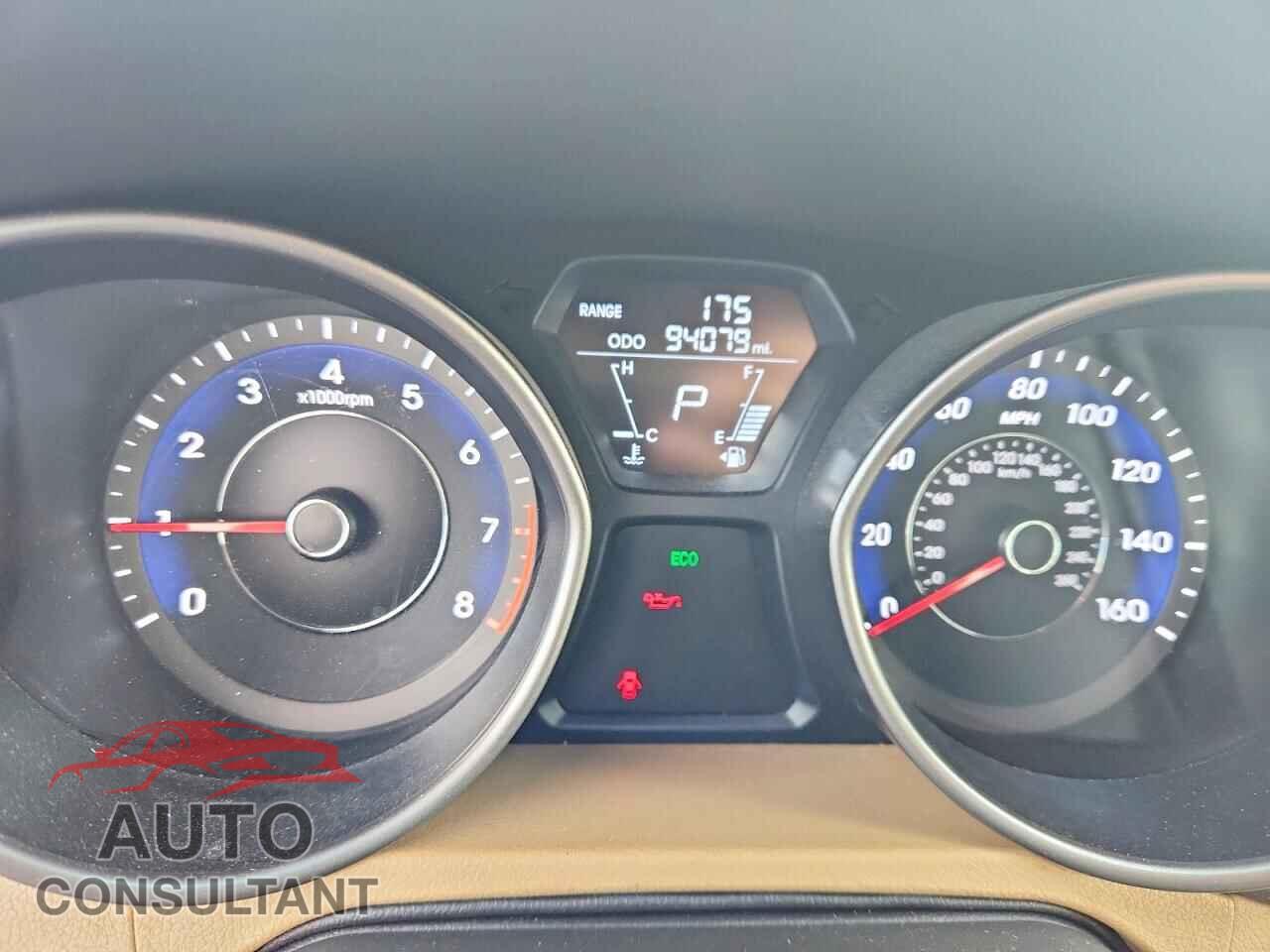 HYUNDAI ELANTRA 2013 - 5NPDH4AE2DH417415