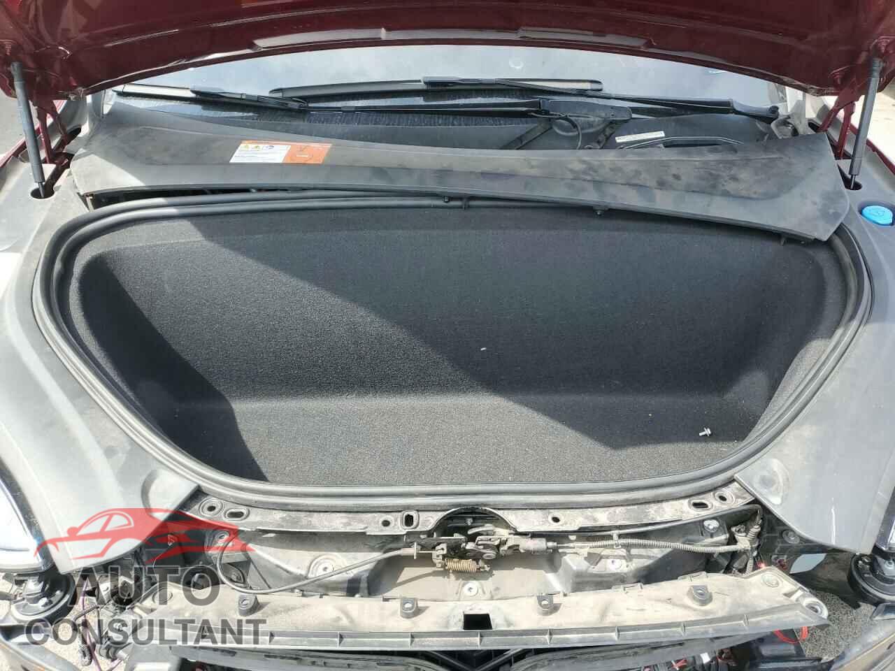 TESLA MODEL X 2016 - 5YJXCAE43GFS00583