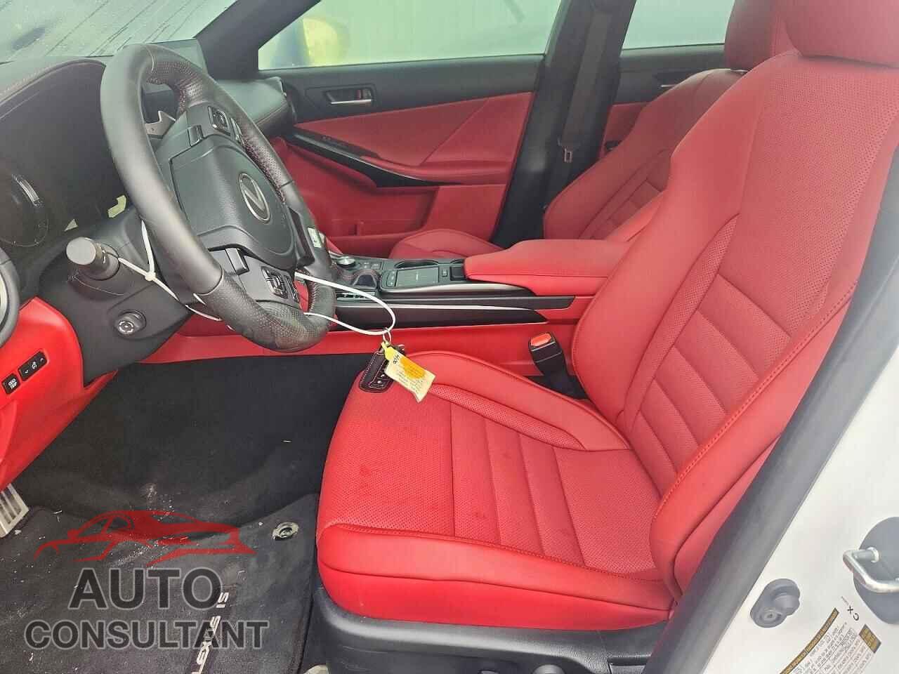 LEXUS IS 2023 - JTHGZ1E25P5027808