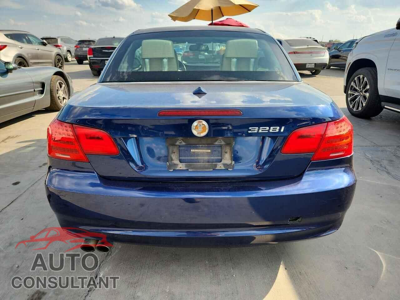 BMW 3 SERIES 2011 - WBADW3C50BE538161