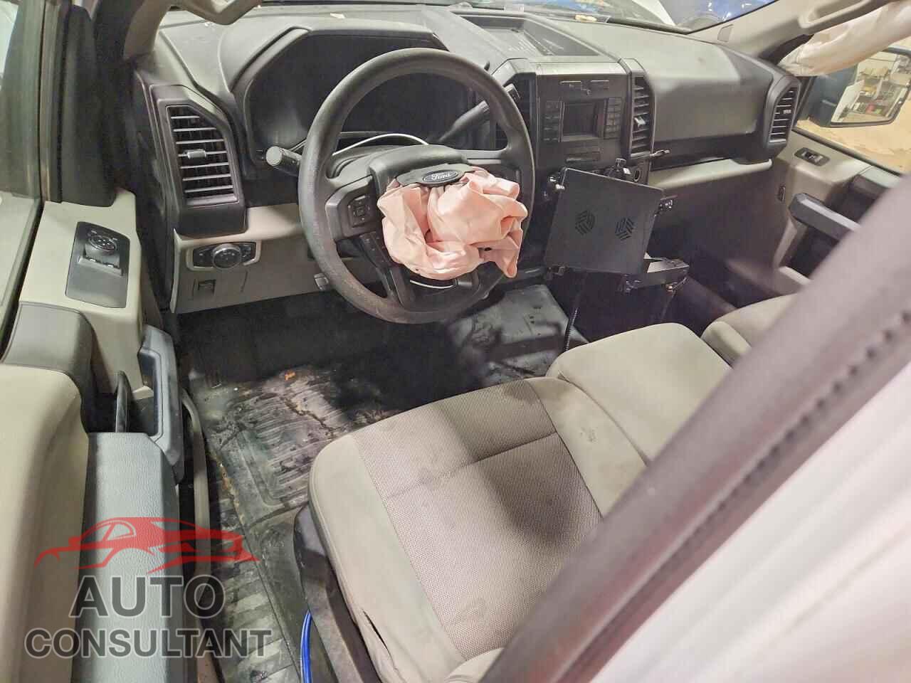 FORD F150 2017 - 1FTMF1E83HKC15313