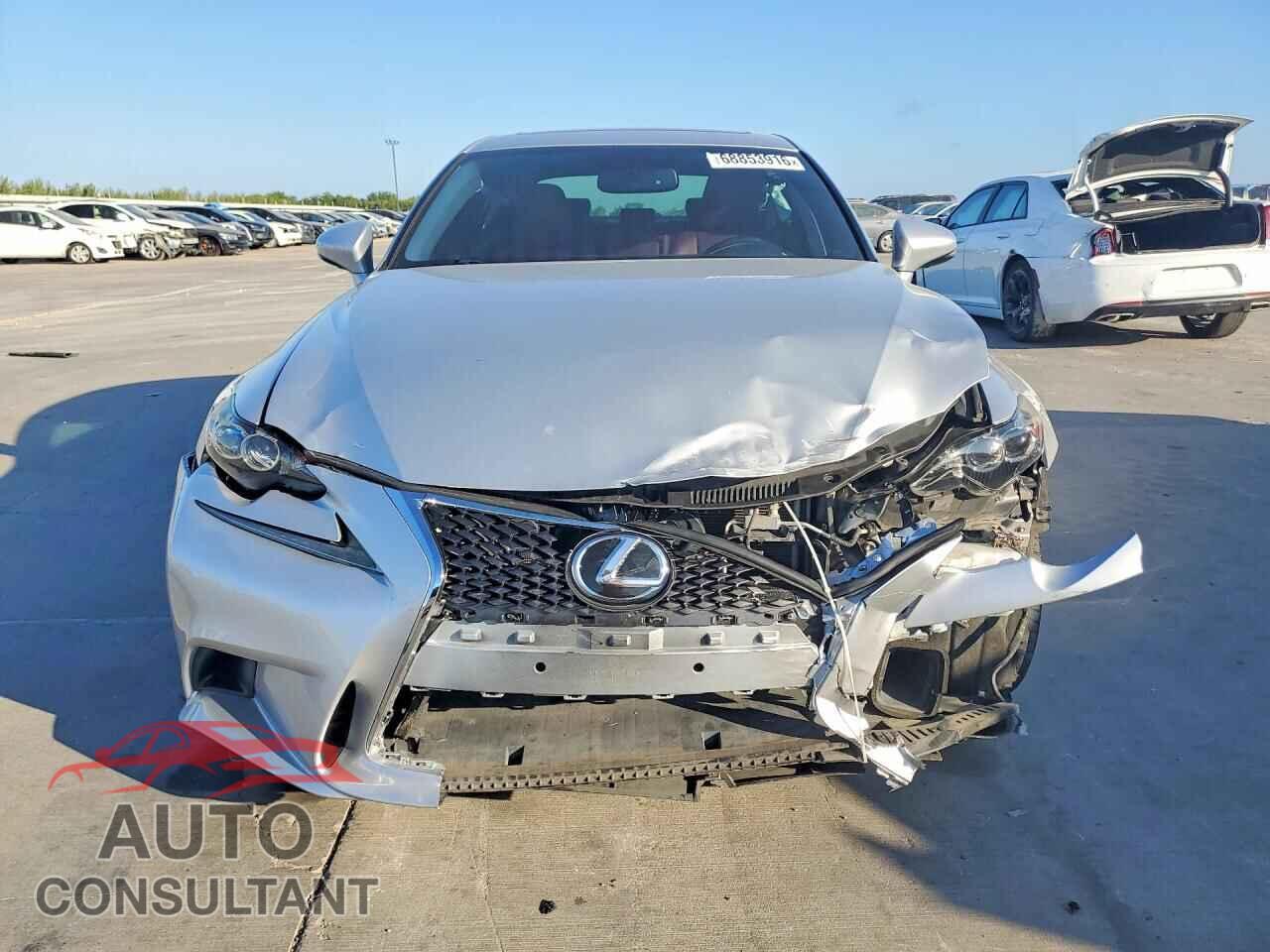 LEXUS IS 2015 - JTHBE1D25F5017947