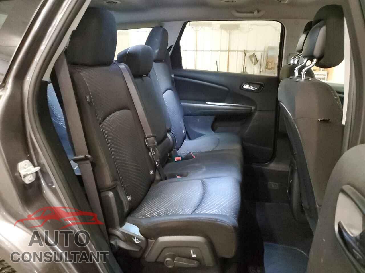 DODGE JOURNEY 2015 - 3C4PDCBB2FT578471