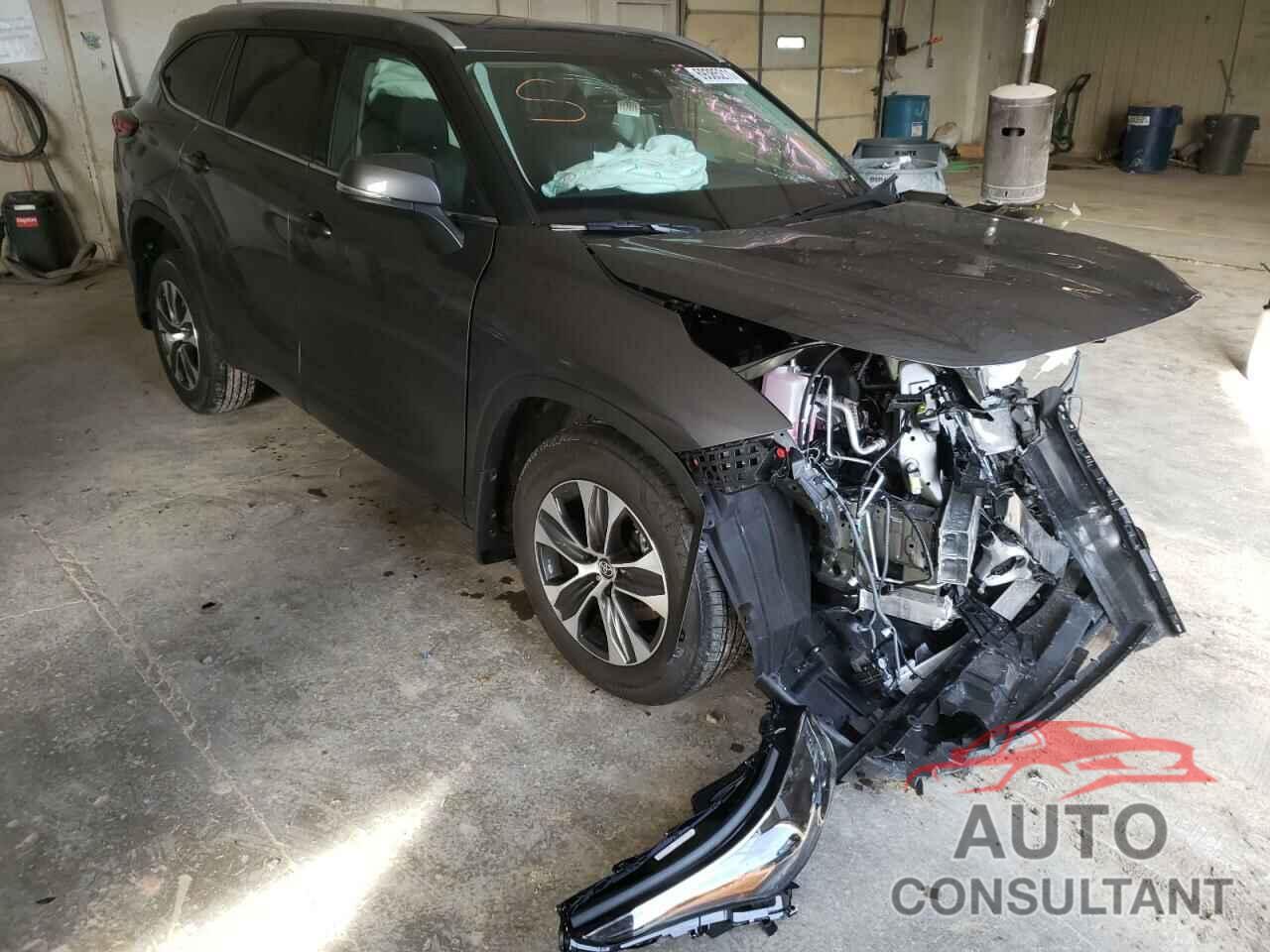 TOYOTA HIGHLANDER 2022 - 5TDGZRBH8NS170865