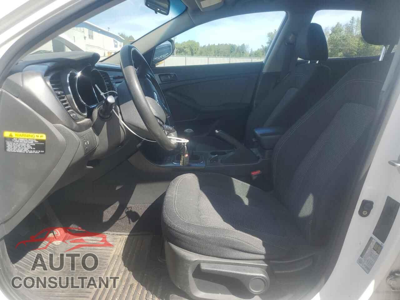 KIA OPTIMA 2011 - KNAGM4A71B5203875