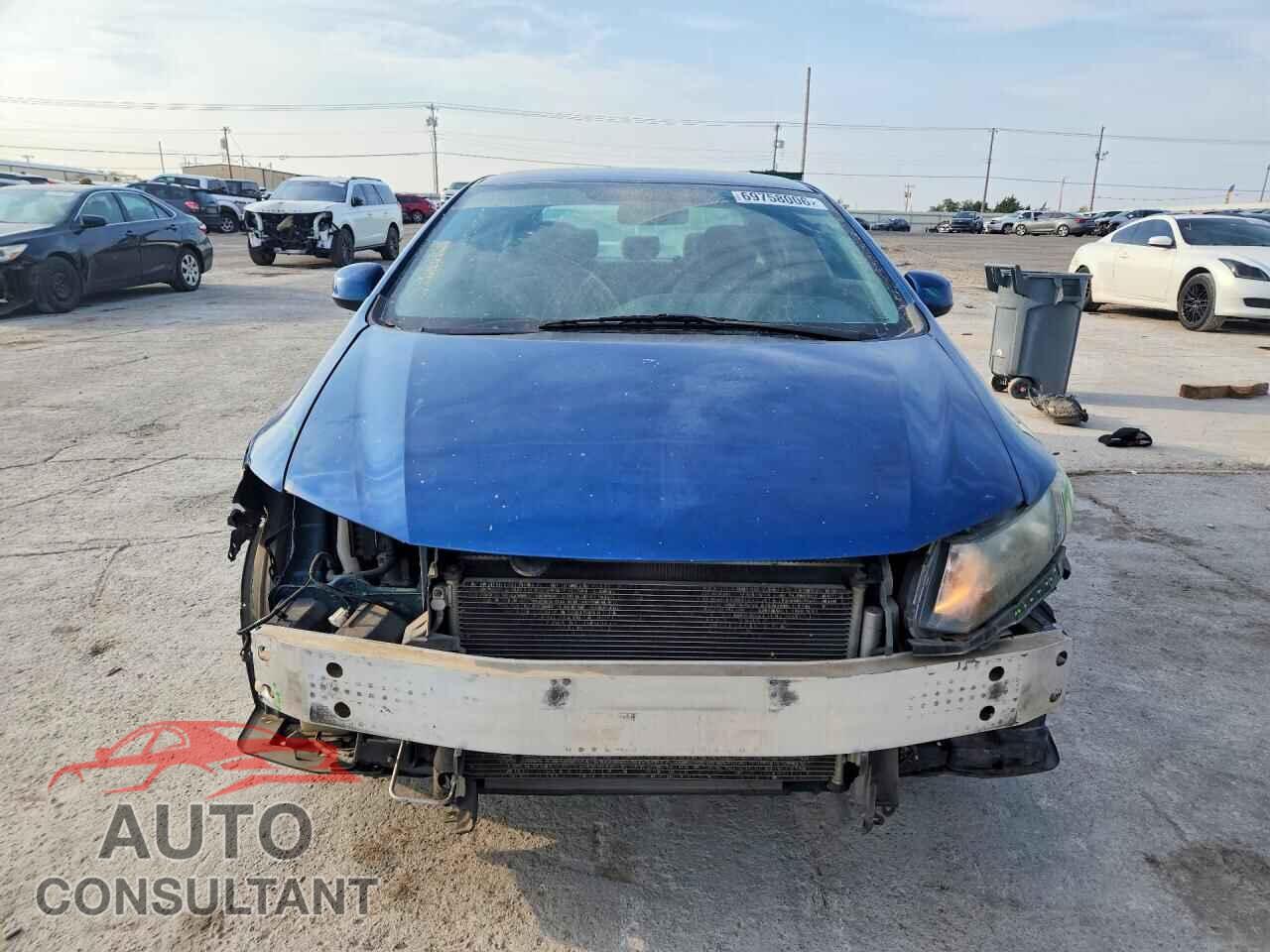 HONDA CIVIC 2013 - 2HGFB2F55DH585468