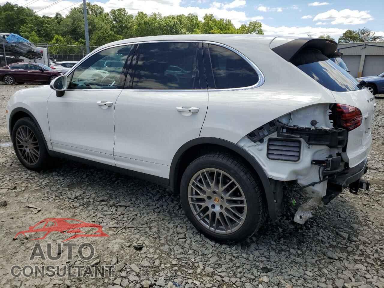 PORSCHE CAYENNE 2016 - WP1AA2A24GLA06582